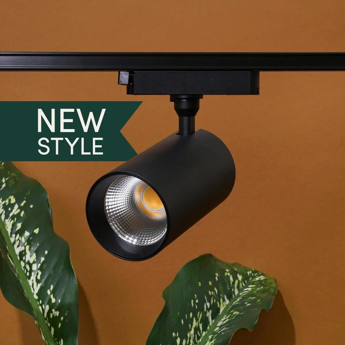 Hardwired Highland™ Track Light System